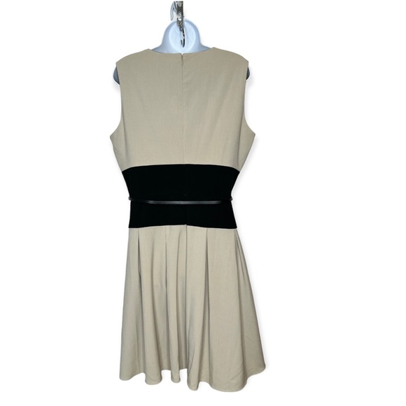 Calvin Klein Sleeveless Color Block Fit & Flare Dress - Picture 4 of 8
